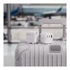 Xoopar Luggie GaN Weltreise-Adapter-Trolley Weiss | 1-farbiger Tampondruck | Vorderseite | 25 mm x 10 mm