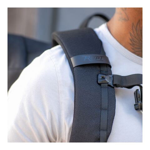 Coloma 28L Rucksack rPET. Oberer Rollverschluss. Laptops bis 17&quot; Schwarz | ohne Werbeanbringung | Nicht verfügbar | Nicht verfügbar | Nicht verfügbar