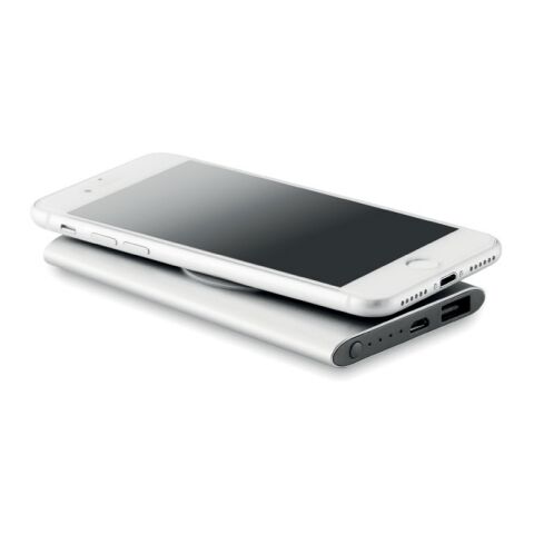 Ladestation mit Powerbank mattsilber | ohne Werbeanbringung | Nicht verfügbar | Nicht verfügbar | Nicht verfügbar