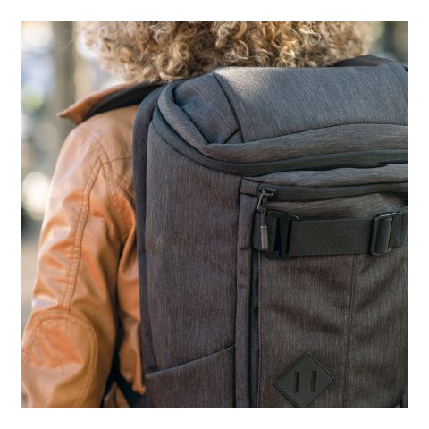 Paso 20L Rucksack aus rPET. Untere Schlaufen. Laptops bis 17&quot; Schwarz | ohne Werbeanbringung | Nicht verfügbar | Nicht verfügbar | Nicht verfügbar