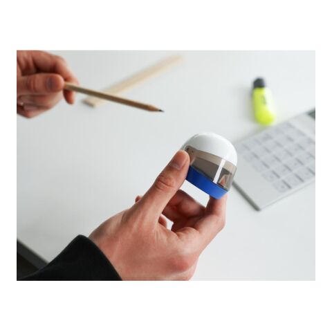 Bleistiftspitzer &quot;Helm&quot; weiß | 1-farbiger Tampondruck | seitlich am unteren Rand | 20 mm x 7 mm