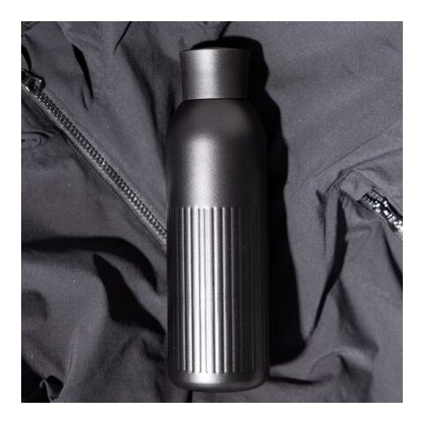 Sagaform Tekla Push Stahlisolierflasche mit Druckverschluss (recycelt) 500 ml schwarz | ohne Werbeanbringung | Nicht verfügbar | Nicht verfügbar