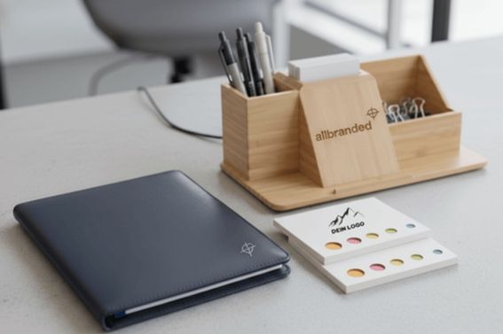 Neuausstattung für den Schreibtisch